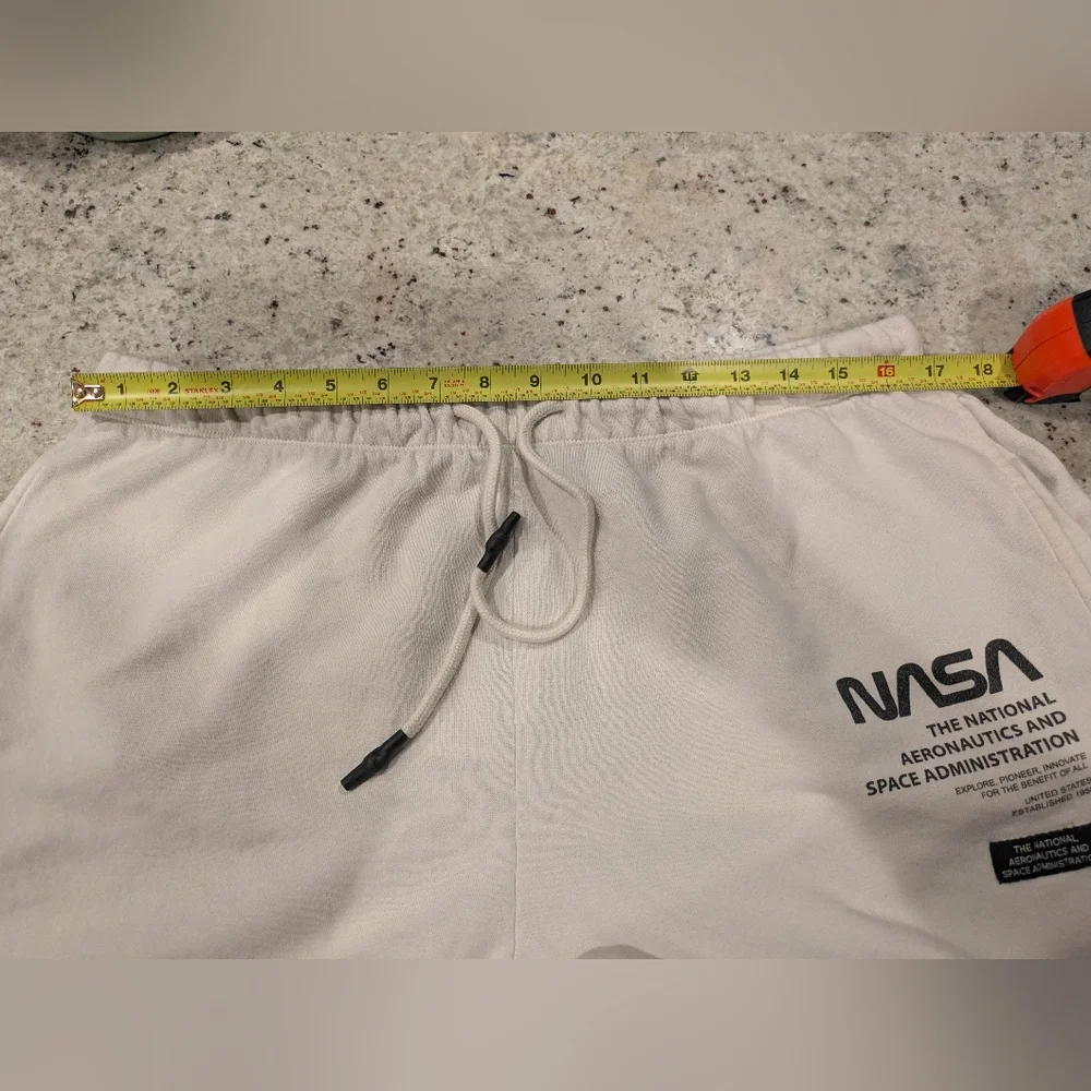 H&M NASA Graphic Joggers Cream Fleece Sweatpants Size L Space Logo